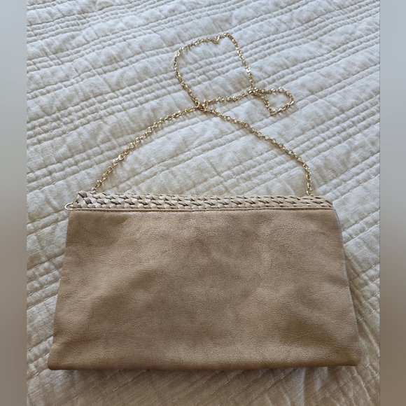 Urban Expressions Elegant Tan Clutch with Gold Chain - Picture 7 of 9